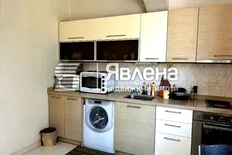 Тристаен апартамент в Благоев, Идеален център