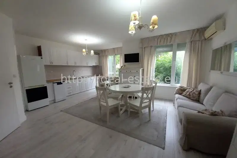 Spacious 3-room apartment in Ideal Center, Blagoevgrad