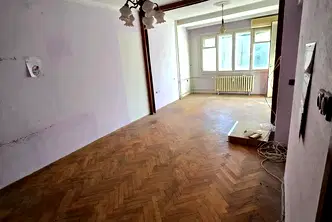 Тристаен апартамент в Плевен, Идеален център