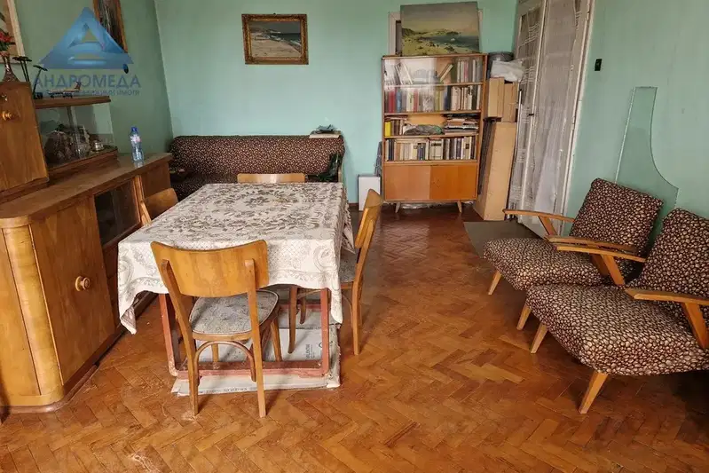 Тристаен апартамент в Плевен, Идеален център