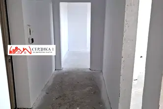 Тристаен апартамент в Благоев, Идеален център