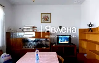 Тристаен апартамент в Благоев, Идеален център