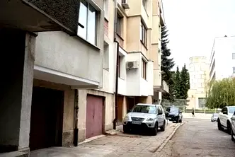Тристаен апартамент в София, Изгрев