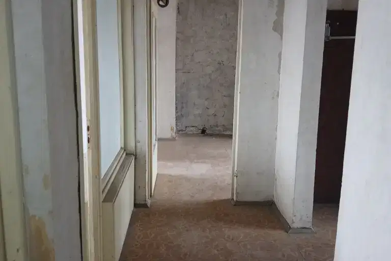 3-bedroom apartment in Plovdiv, Izgrev