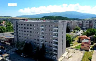 Тристаен апартамент в Перник, Изток