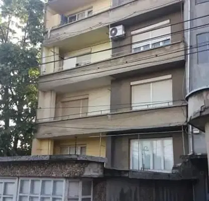 Снимка 3 — Тристаен апартамент в Силистра, Изток