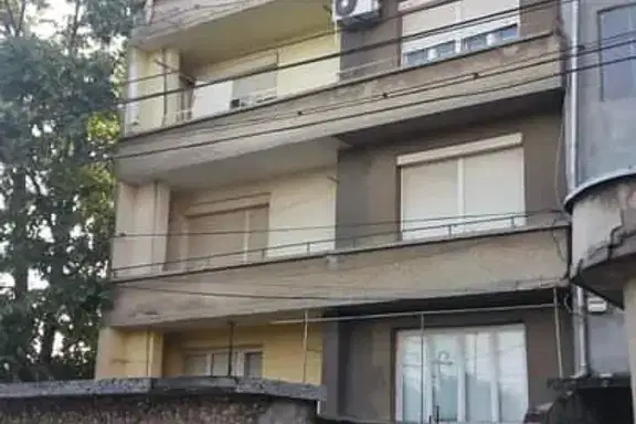 Тристаен апартамент в Силистра, Изток