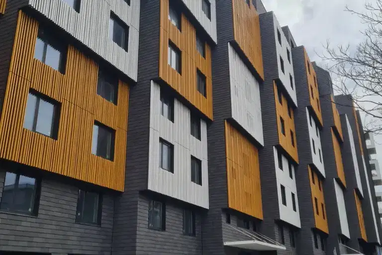 Тристаен апартамент в София, Изток