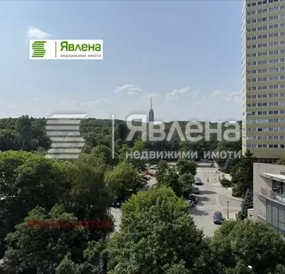 Снимка 4 — Тристаен апартамент в София, Изток