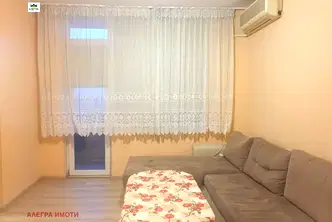 Тристаен апартамент в Пазарджик, Изток