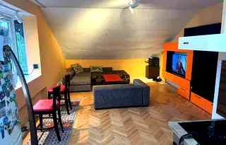 Тристаен апартамент в София, Изток