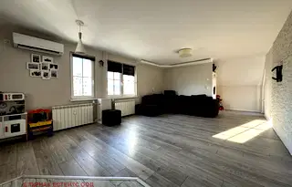 Тристаен апартамент в София, Изток