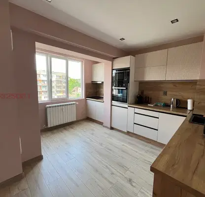 Photo 3 — 3-bedroom apartment in Pernik, Iztok
