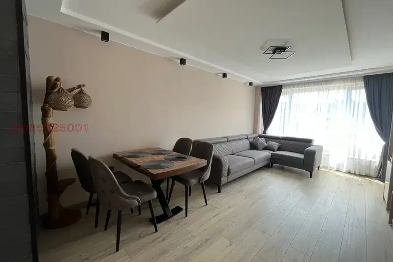 3-bedroom apartment in Pernik, Iztok
