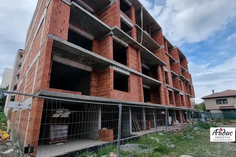 3-bedroom apartment in Stara Zagora, Jeleznik - Centyr