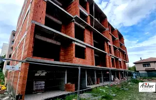 Тристаен апартамент в Стара Загора, Железник - център