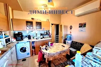 Тристаен апартамент в Добрич, ЖП Гара