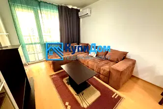Тристаен апартамент с две тераси в кв. Карпузица, София