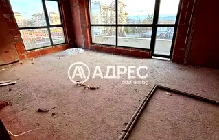 Тристаен апартамент във Велико Търново, Картала
