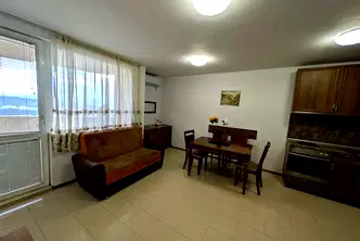 Тристаен апартамент във Велико Търново, Картала
