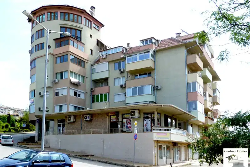 Тристаен апартамент във Велико Търново, Картала