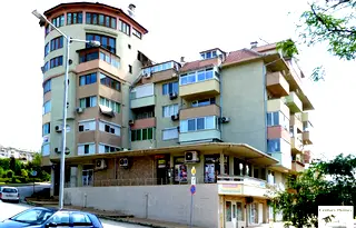 Тристаен апартамент във Велико Търново, Картала