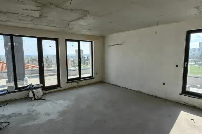 3-bedroom apartment in Stara Zagora, Kazanski - Iztok