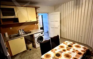 Тристаен апартамент във Варна, Колхозен пазар