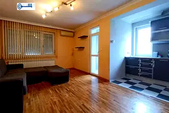 Тристаен апартамент във Велико Търново, Колю Фичето