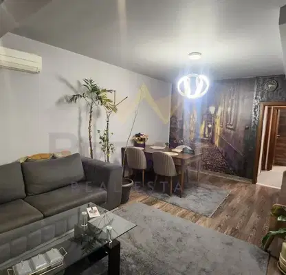 Photo 3 — 3-bedroom apartment in Varna, Konfuto