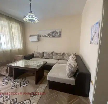 Photo 2 — 3-bedroom apartment in Varna, Konfuto