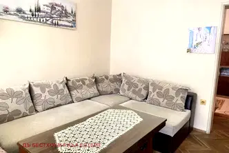 Тристаен апартамент във Варна, Конфуто