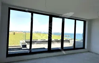 Тристаен апартамент в Бургас, Крайморие