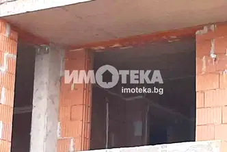 Тристаен апартамент в София, Красна поляна 2