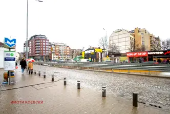 Тристаен апартамент в София, Красно село