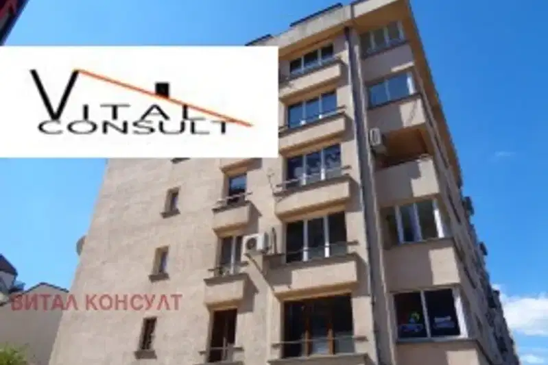3-bedroom apartment in Sofiya, Krasno Selo