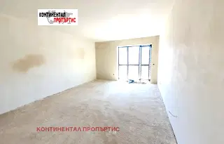 Тристаен апартамент в София, Красно село