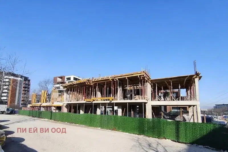 3-bedroom apartment in Sofiya, Krystova Vada