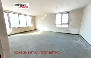 Тристаен апартамент с модерно строителство в Кръстова вада