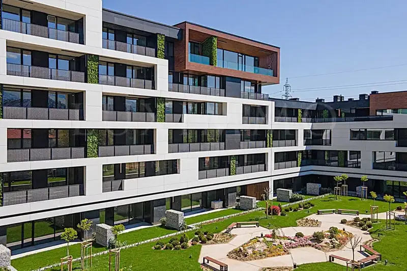 3-bedroom apartment in Sofiya, Krystova Vada