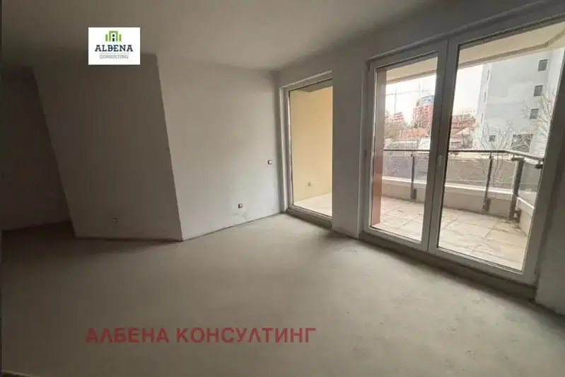 Тристаен апартамент в София, Кръстова вада
