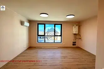 Тристаен апартамент в София, Кръстова вада