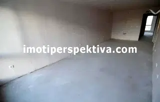 Тристаен апартамент в Пловдив, Кършияка