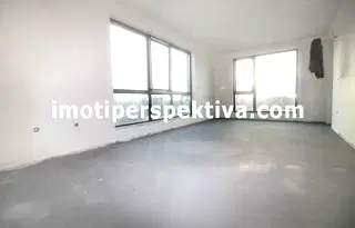 Тристаен апартамент в Пловдив, Кършияка