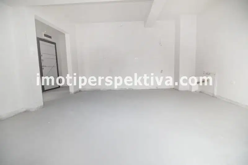 Тристаен апартамент в Пловдив, Кършияка