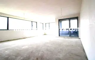 Тристаен апартамент в Пловдив, Кършияка