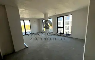 Тристаен апартамент в Пловдив, Кършияка