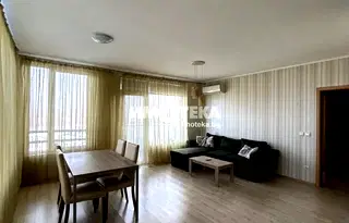 Тристаен апартамент с тераса в Кършияка, Пловдив
