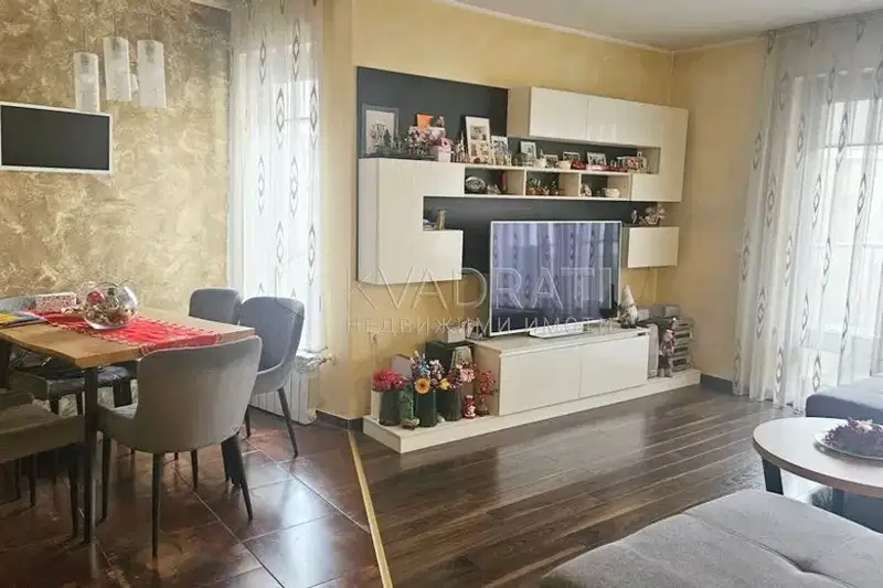 Тристаен апартамент в Пловдив, Кършияка