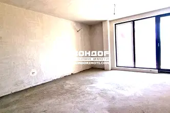 Тристаен апартамент в Пловдив, Кършияка
